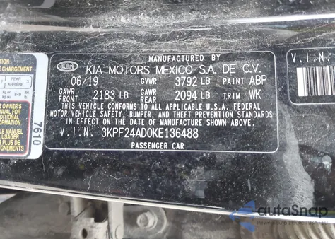 2019 Kia Forte Lxs z USA, uszkodzony, nr VIN 3KPF24AD0KE136488